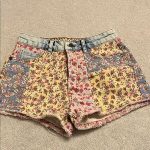 farm rio floral multi floral print denim shorts size 27